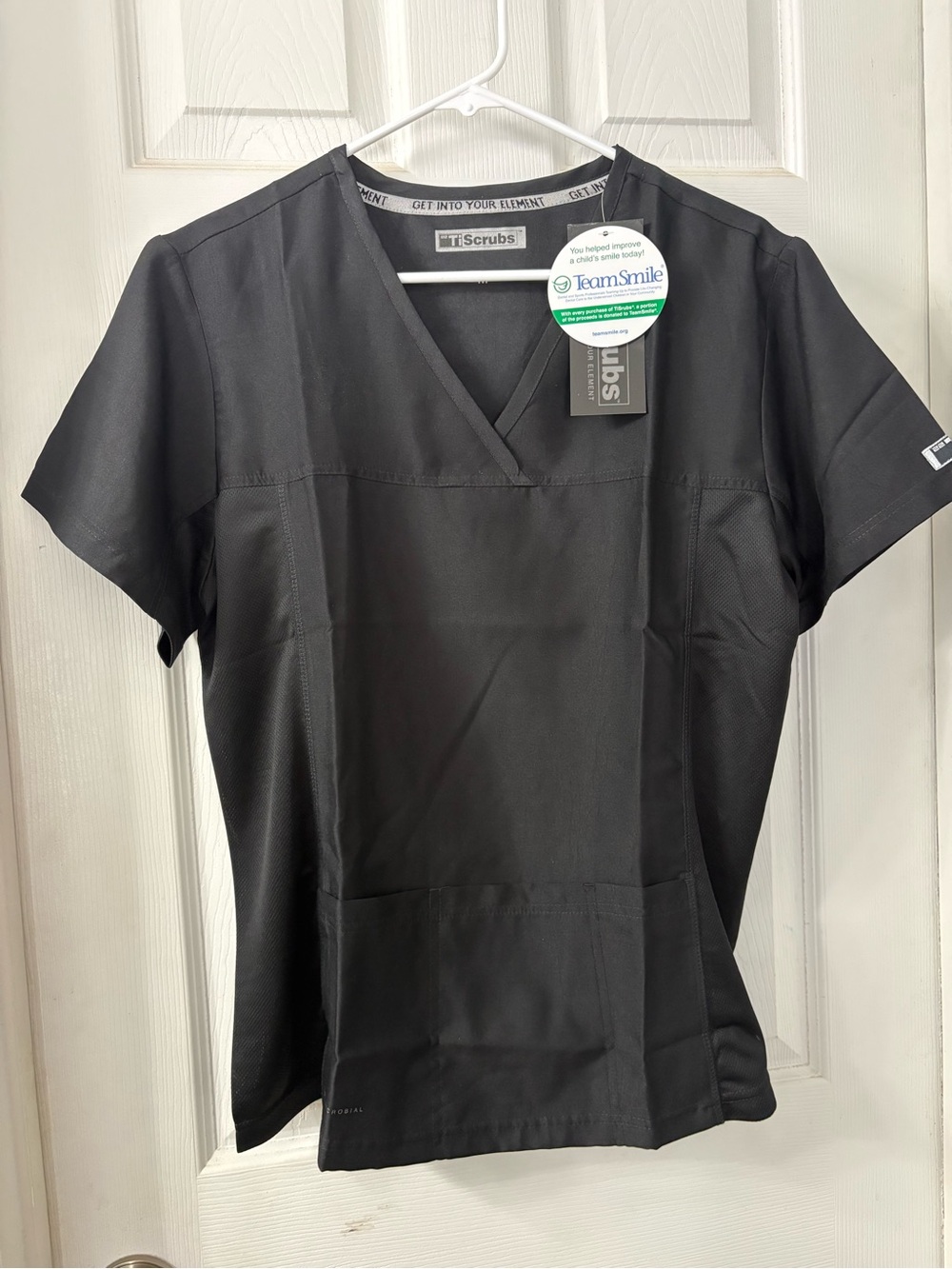 Ti Scrubs Women's Black V-Neck Professional Scrub Top and pants set